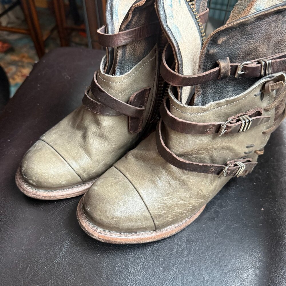 Free Bird Booties Crue Grey Multi Leather Ankle Boots 9